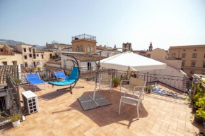 Sunny loft with terrace and Jacuzzi in the city centre